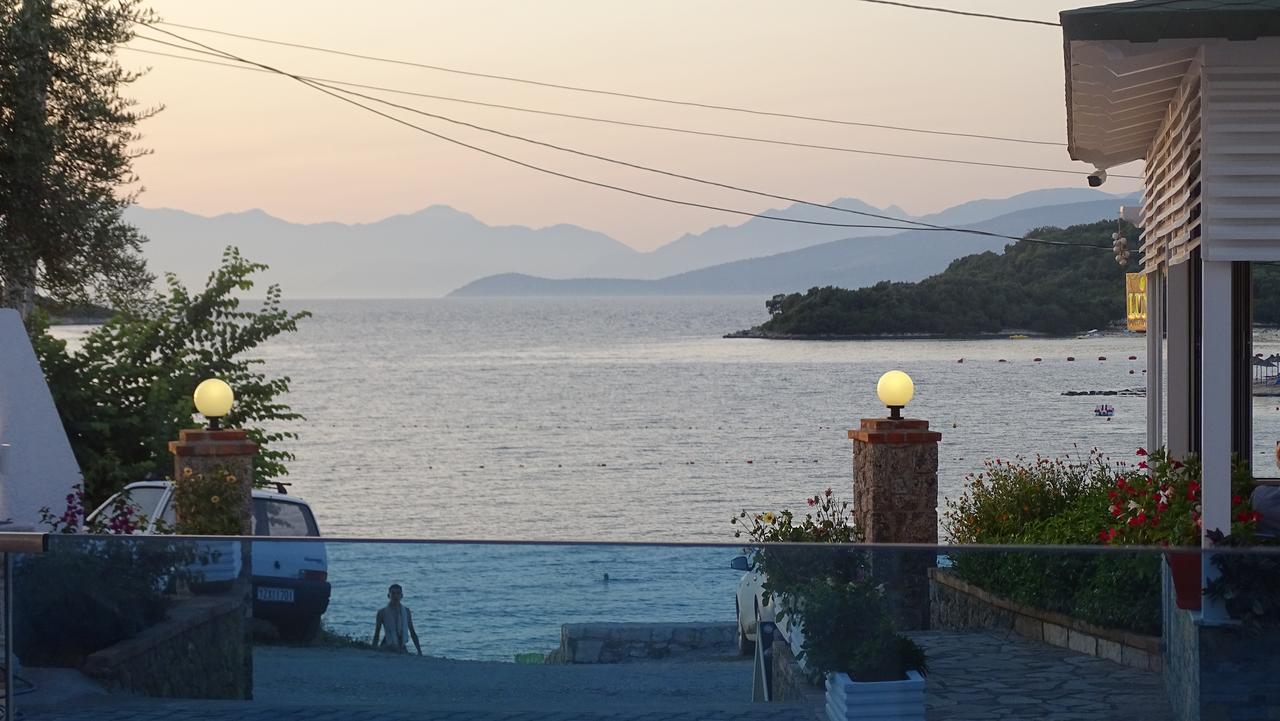 Hotel De Luna Ksamil Buitenkant foto