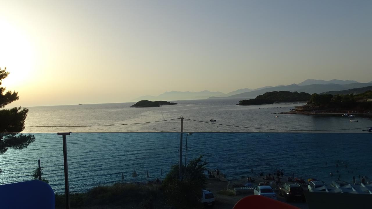 Hotel De Luna Ksamil Buitenkant foto
