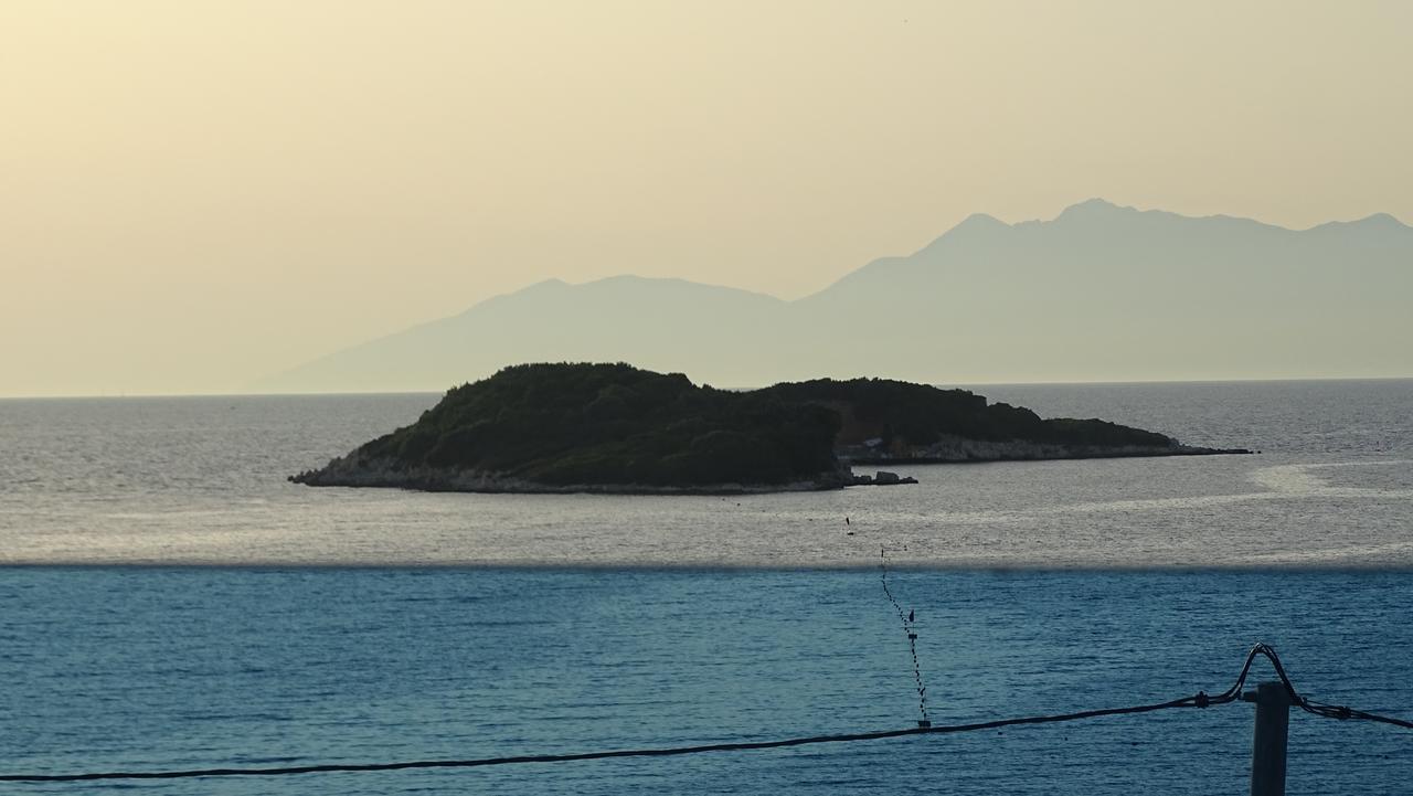 Hotel De Luna Ksamil Buitenkant foto